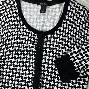 White House Black Market Cardigan Women's S Black Houndstooth Snap Lightweight‎